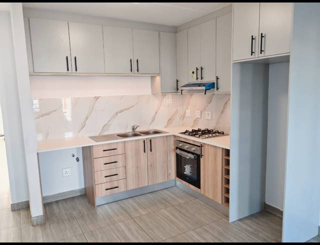 2 BEDROOM APARTMENT FOR SALE IN PARKLANDS NORTH